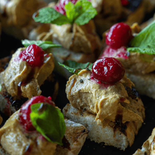 Crostini mit Cranberry Balsam als Serviervorschlag