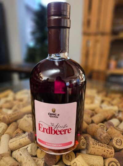 Omas Beste Erdbeer Chili Likör