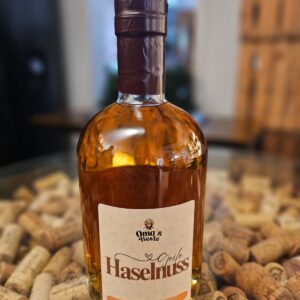 Omas Beste Haselnusslikör